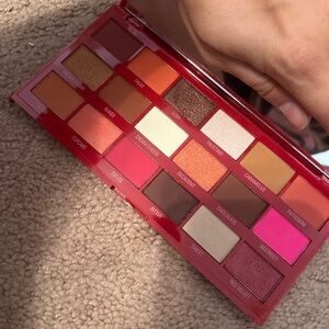 Revolution Bold Red and Pink Eyeshadow Palette